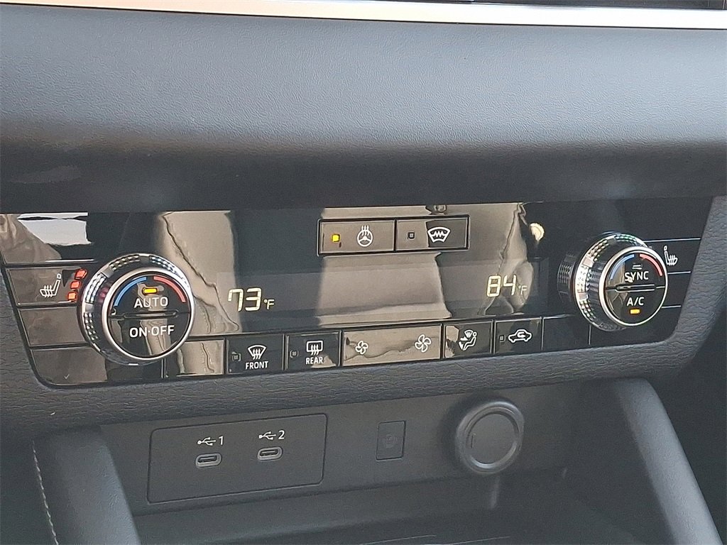 New 2026 Mitsubishi Outlander AWD image 8