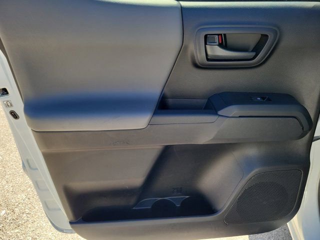 Used 2020 Toyota Tacoma SR w/ SR Convenience Package image 12