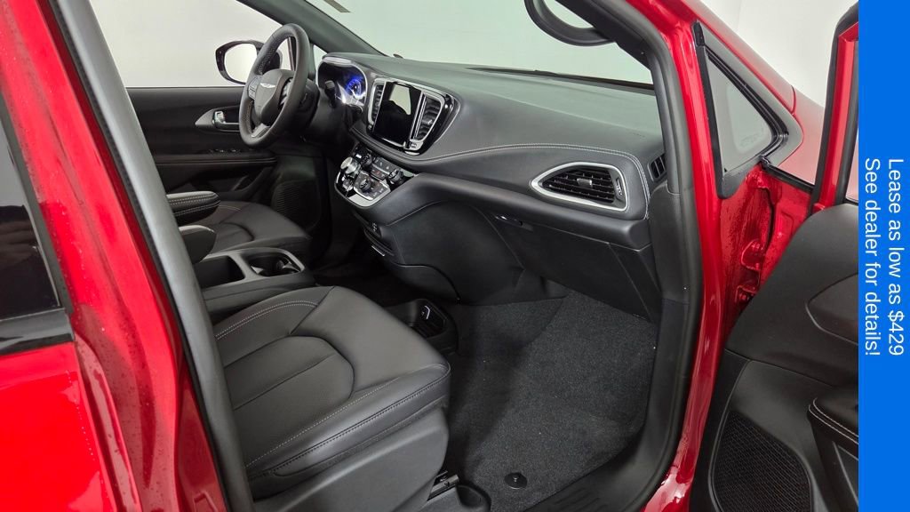 New 2026 Chrysler Pacifica Select image 35