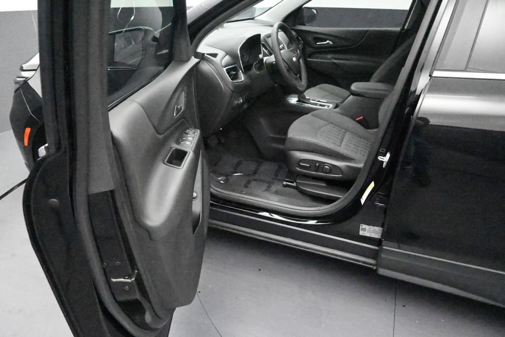 Used 2023 Chevrolet Equinox LT FWD image 11