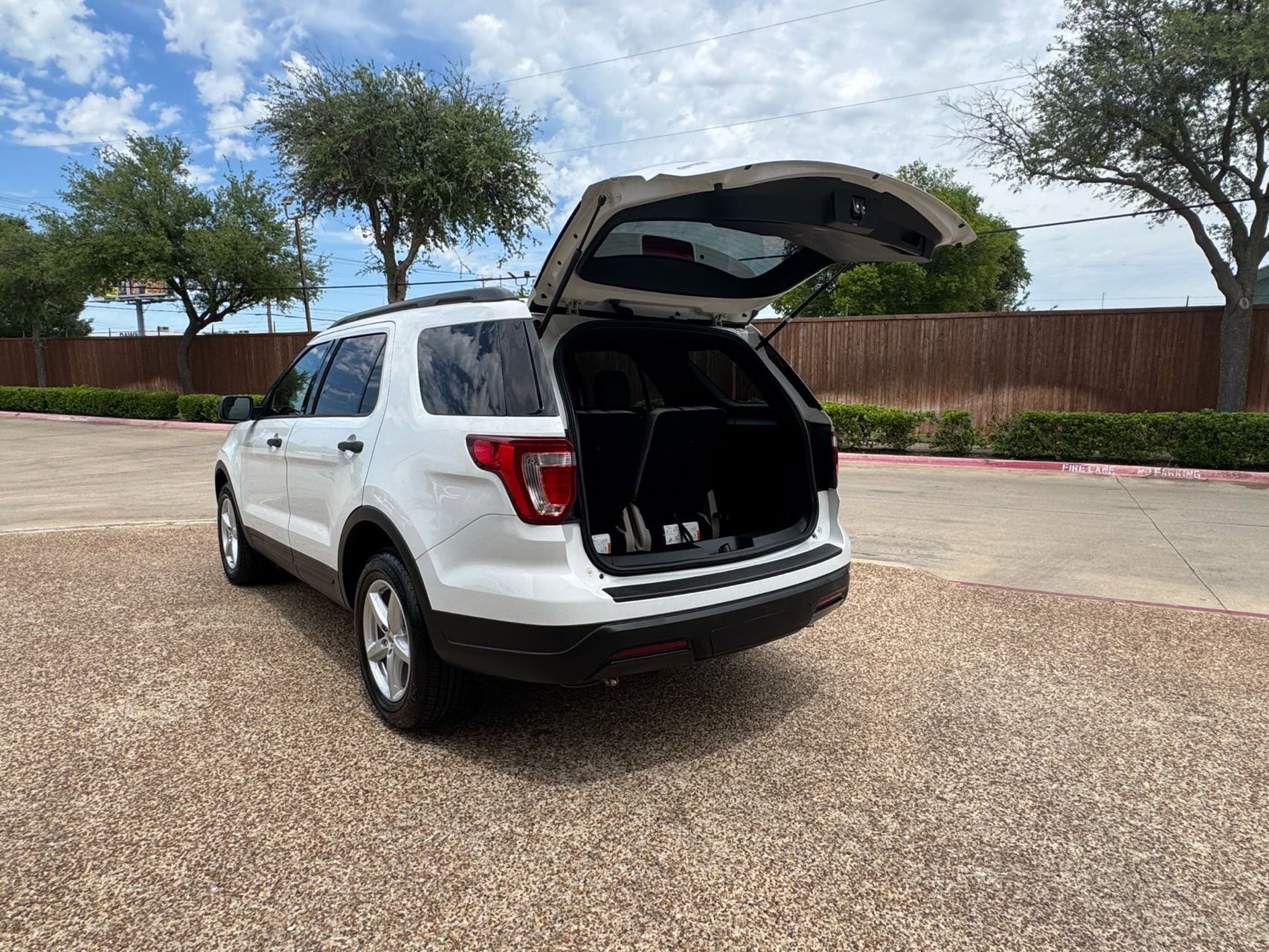 Used 2018 Ford Explorer 4WD image 14