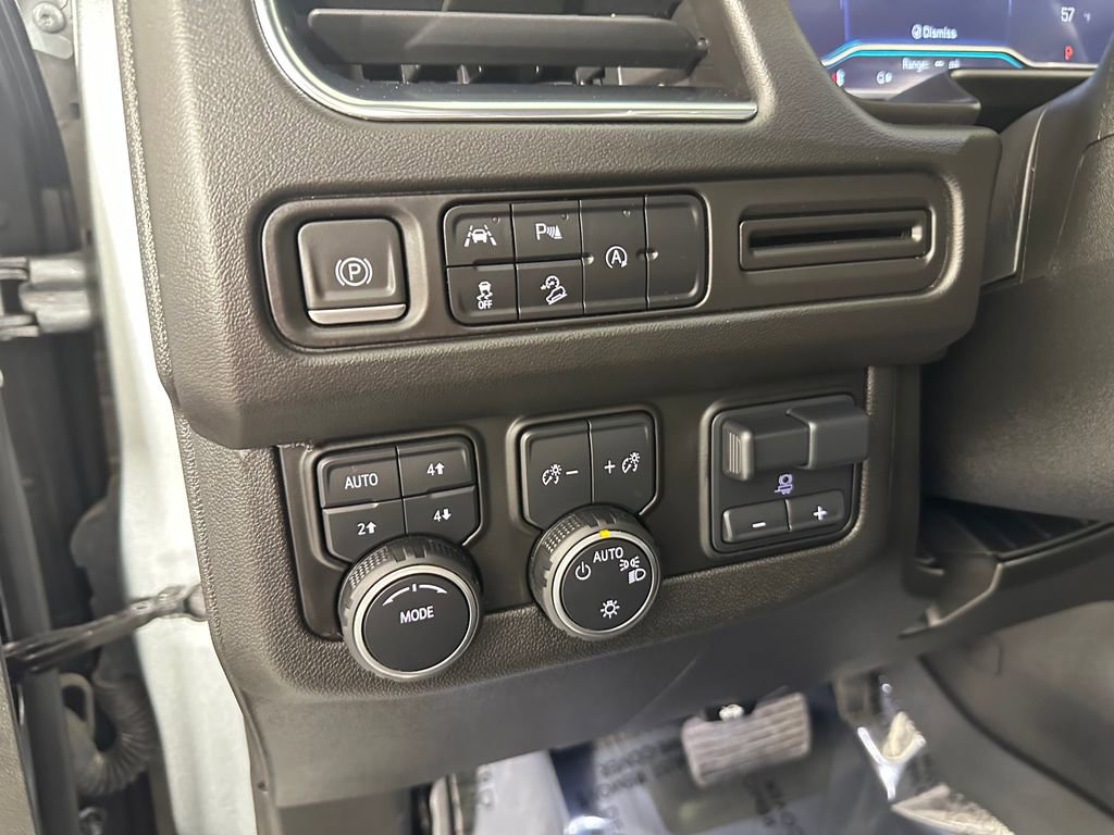 Used 2023 Chevrolet Tahoe Z71 w/ Max Trailering Package AWD/4WD image 24