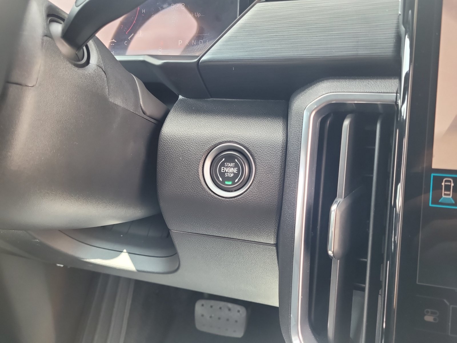 Used 2024 GMC Acadia Elevation FWD image 30