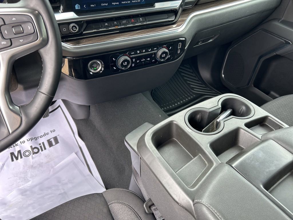 Used 2023 Chevrolet Silverado 1500 LT AWD/4WD image 19