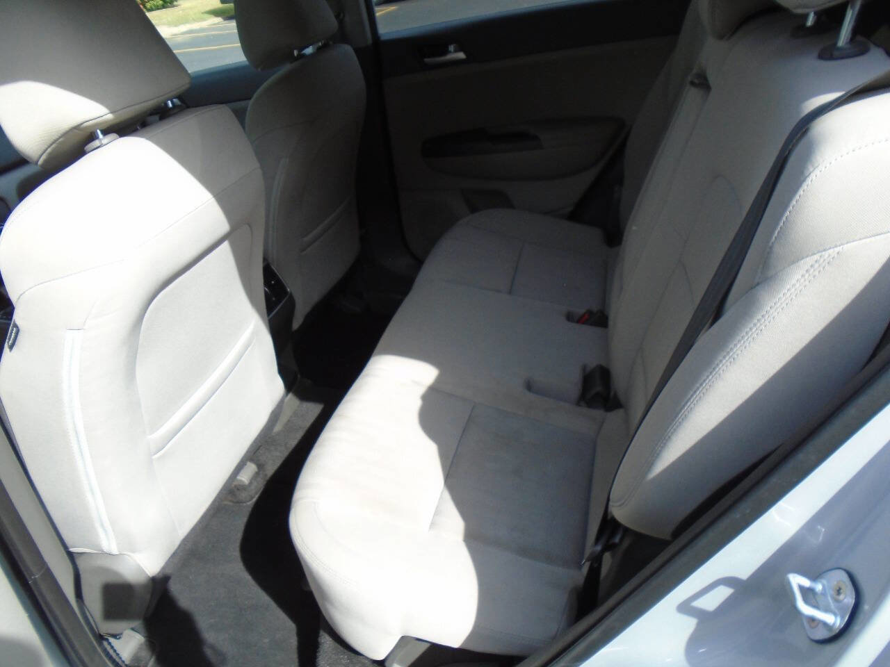 Used 2017 Kia Sportage LX image 8