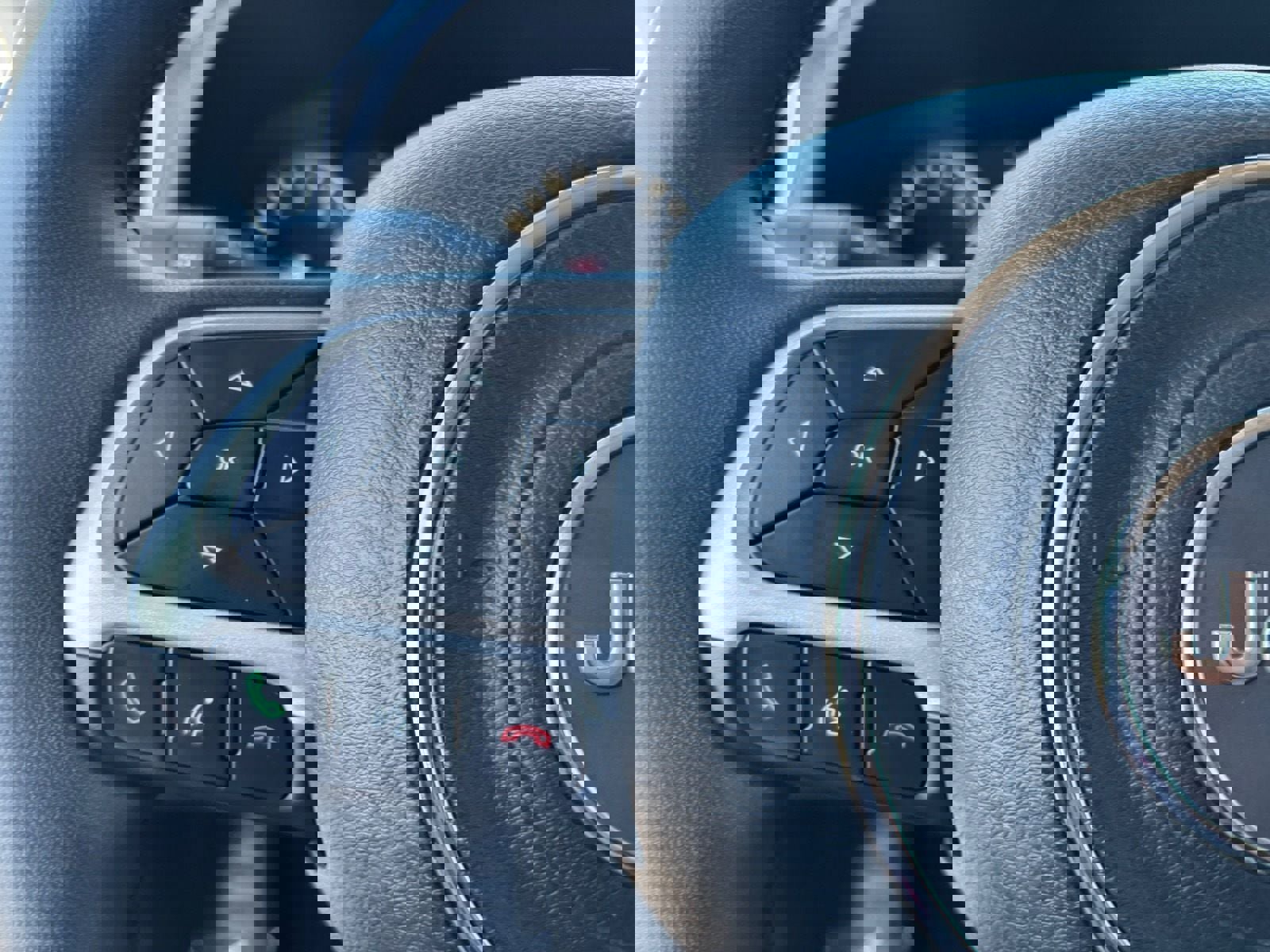 Used 2019 Jeep Renegade Latitude w/ Popular Equipment Group image 31