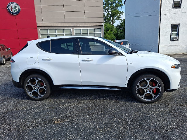 Used 2024 Alfa Romeo Tonale Ti AWD/4WD image 7