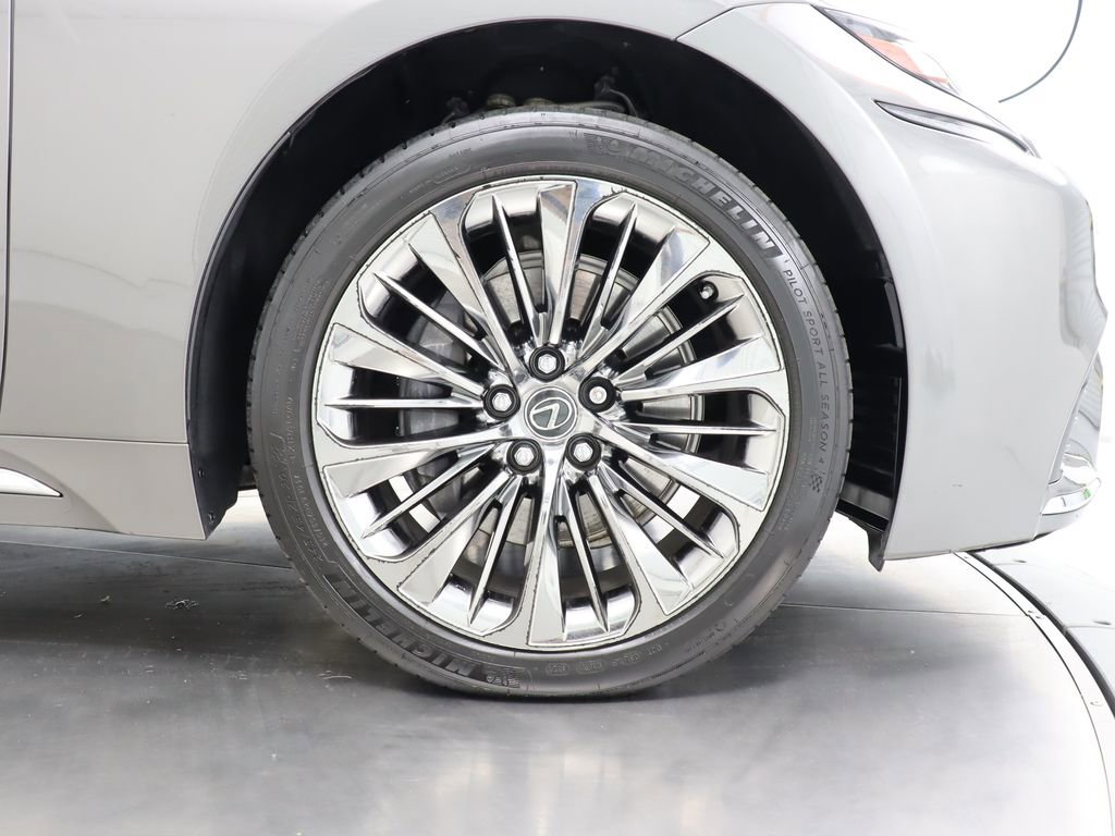 Used 2019 Lexus LS 500 w/ Interior Upgrade Package RWD image 43