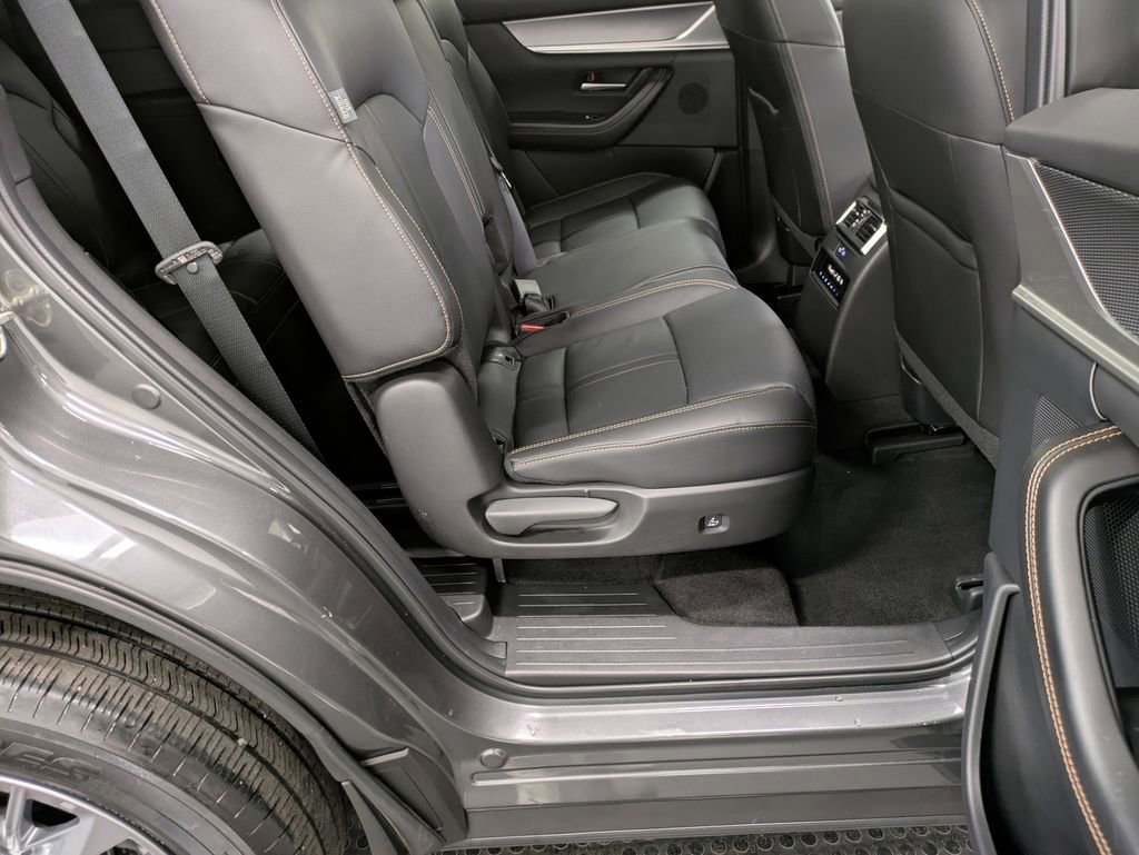 Used 2025 MAZDA CX-90 3.3 Turbo w/ Preferred Package image 26