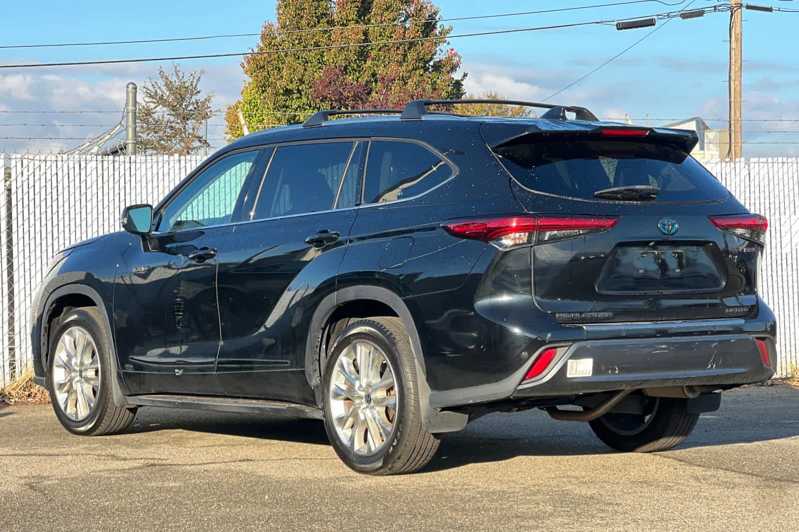 Used 2021 Toyota Highlander Limited AWD/4WD image 5