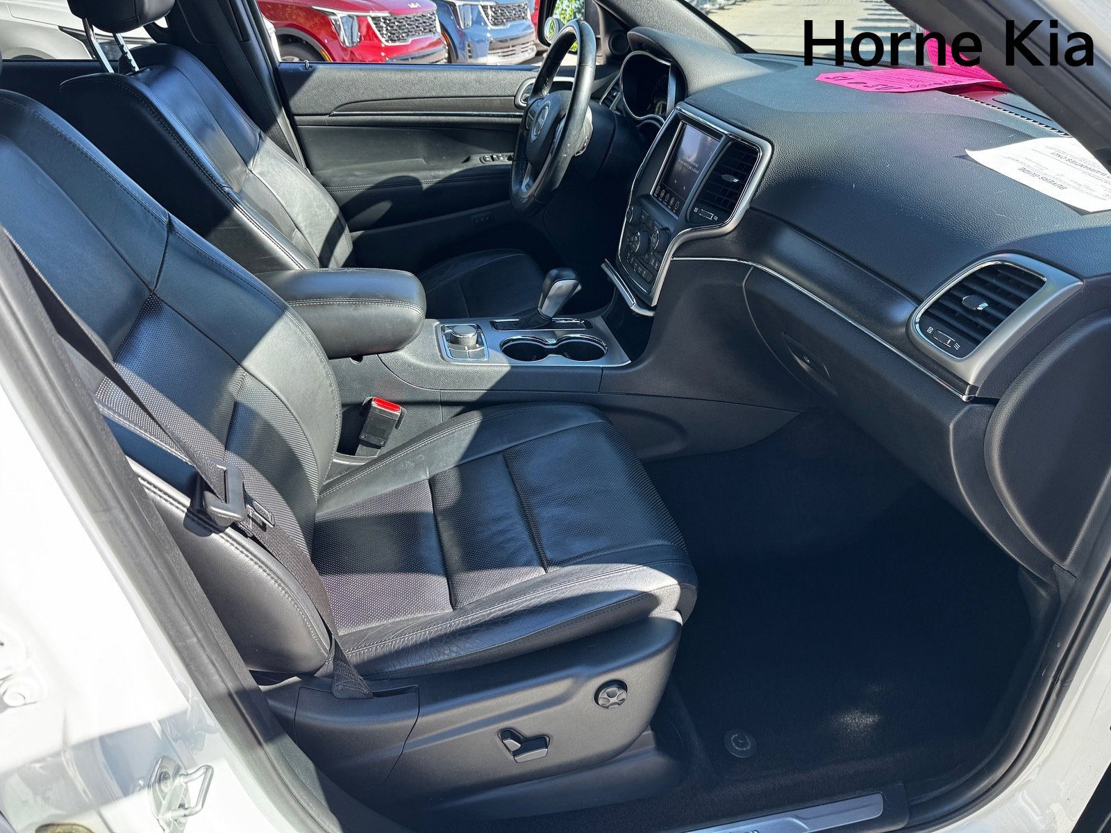 Used 2018 Jeep Grand Cherokee Limited w/ Luxury Group II image 23