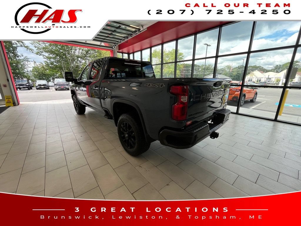 Used 2025 Chevrolet Silverado 2500 Custom w/ Custom Value Package AWD/4WD image 5