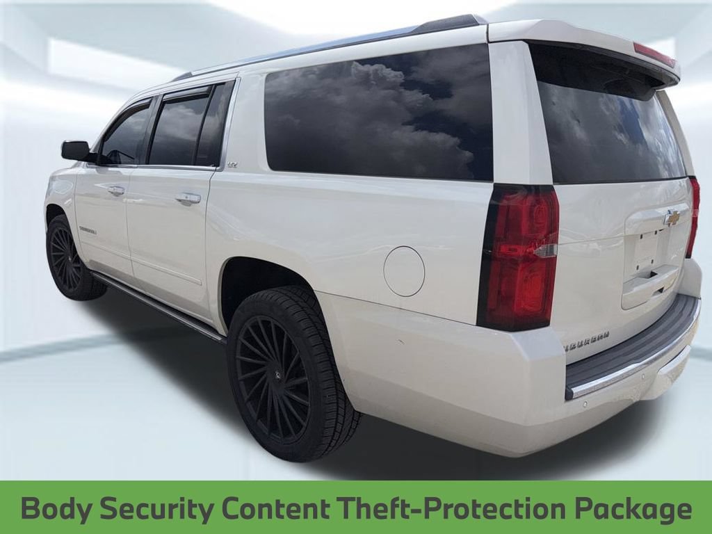 Used 2015 Chevrolet Suburban LTZ RWD image 8