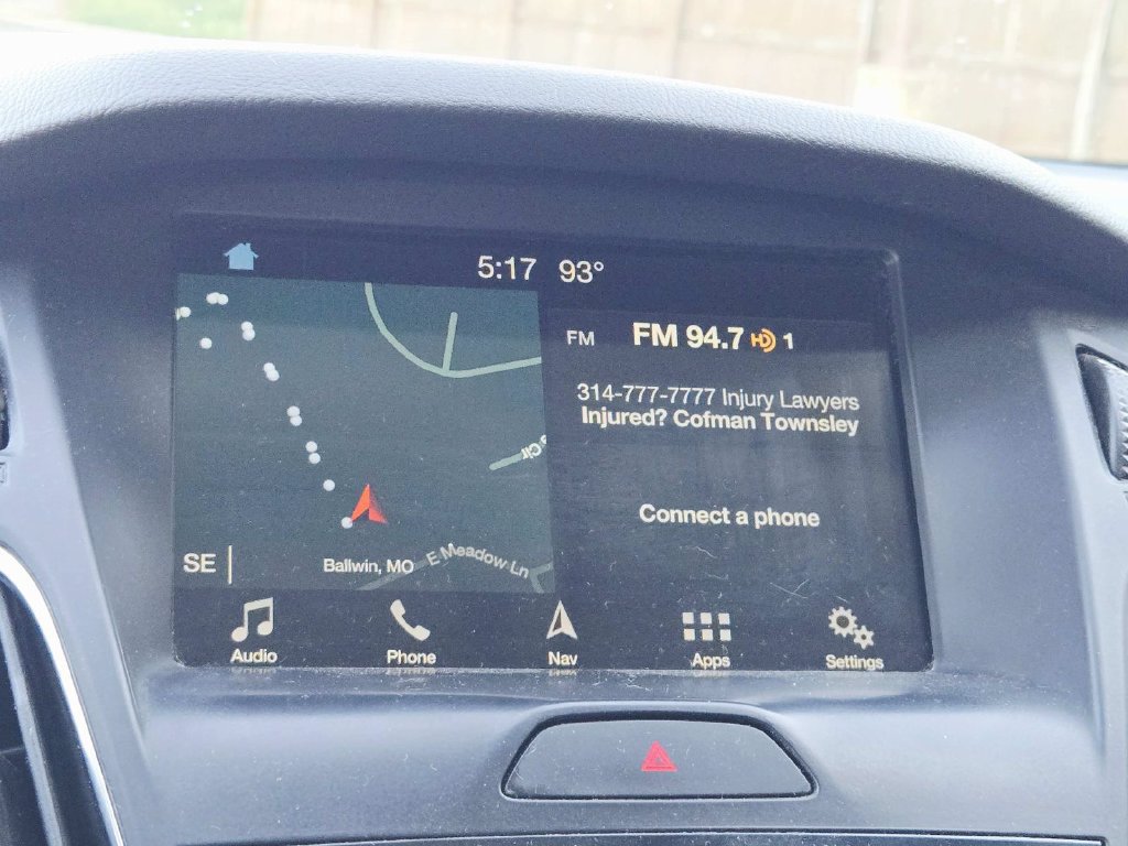Used 2018 Ford Focus SEL w/ Cold Weather Package FWD image 17