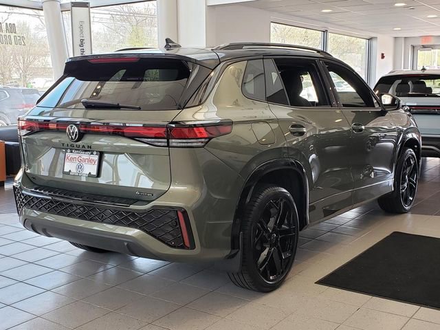 New 2026 Volkswagen Tiguan SE R-Line AWD/4WD image 2