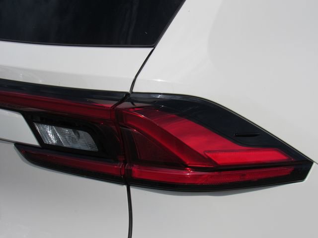 Used 2024 Toyota Grand Highlander AWD Hybrid image 12