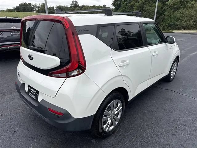 Used 2021 Kia Soul LX FWD image 6