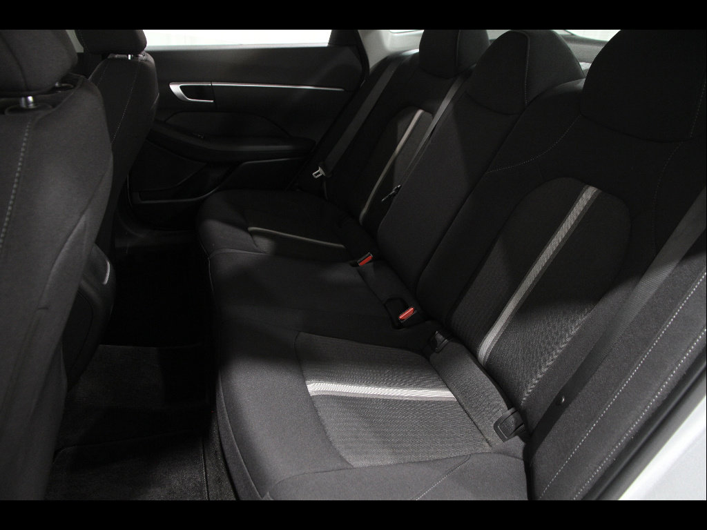 Used 2025 Hyundai Sonata SE image 18