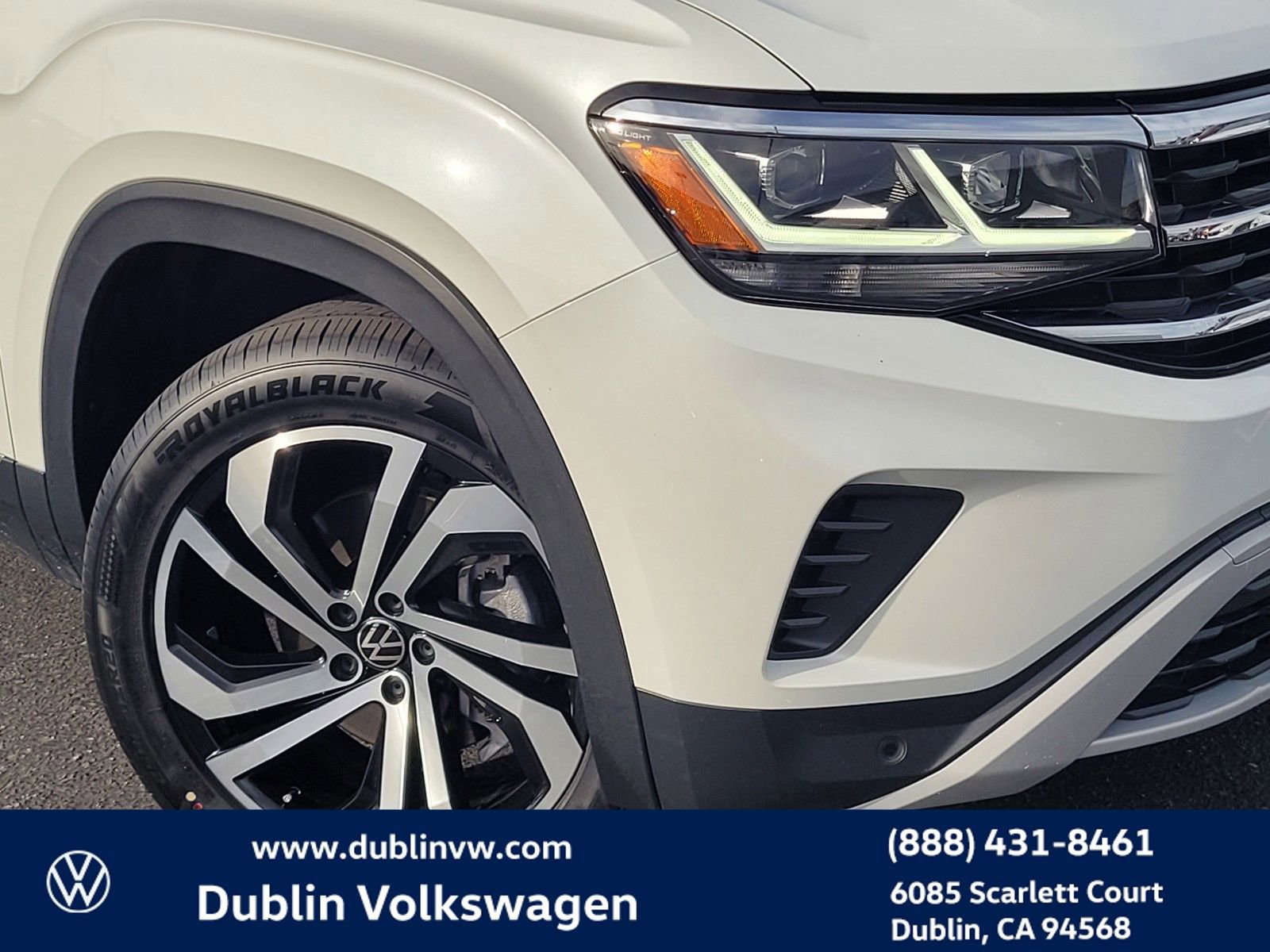 Certified 2023 Volkswagen Atlas SEL image 9