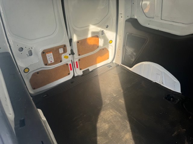 Used 2016 Ford Transit Connect XL image 10