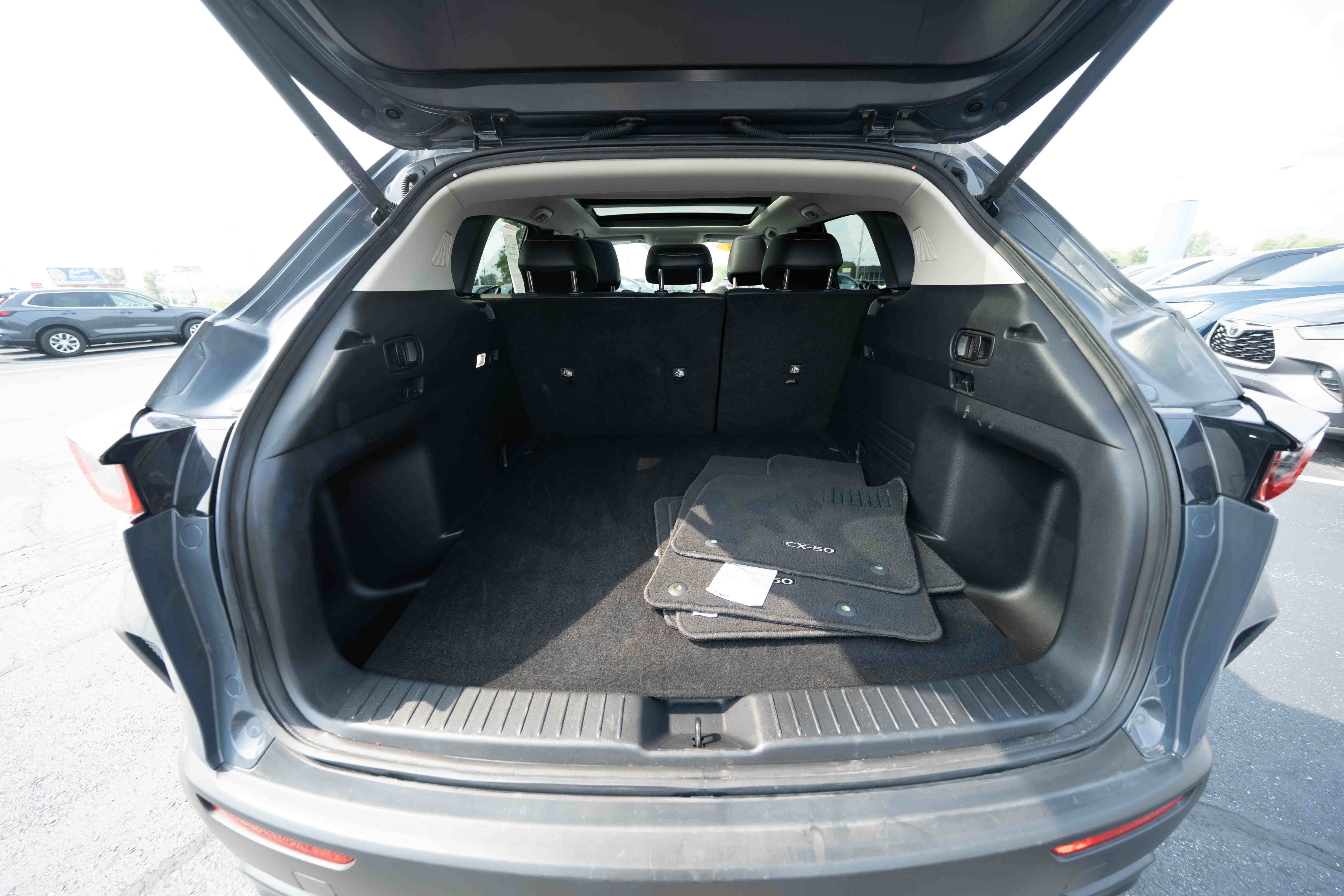 Used 2025 MAZDA CX-50 AWD 2.5 S w/ Premium Package image 28