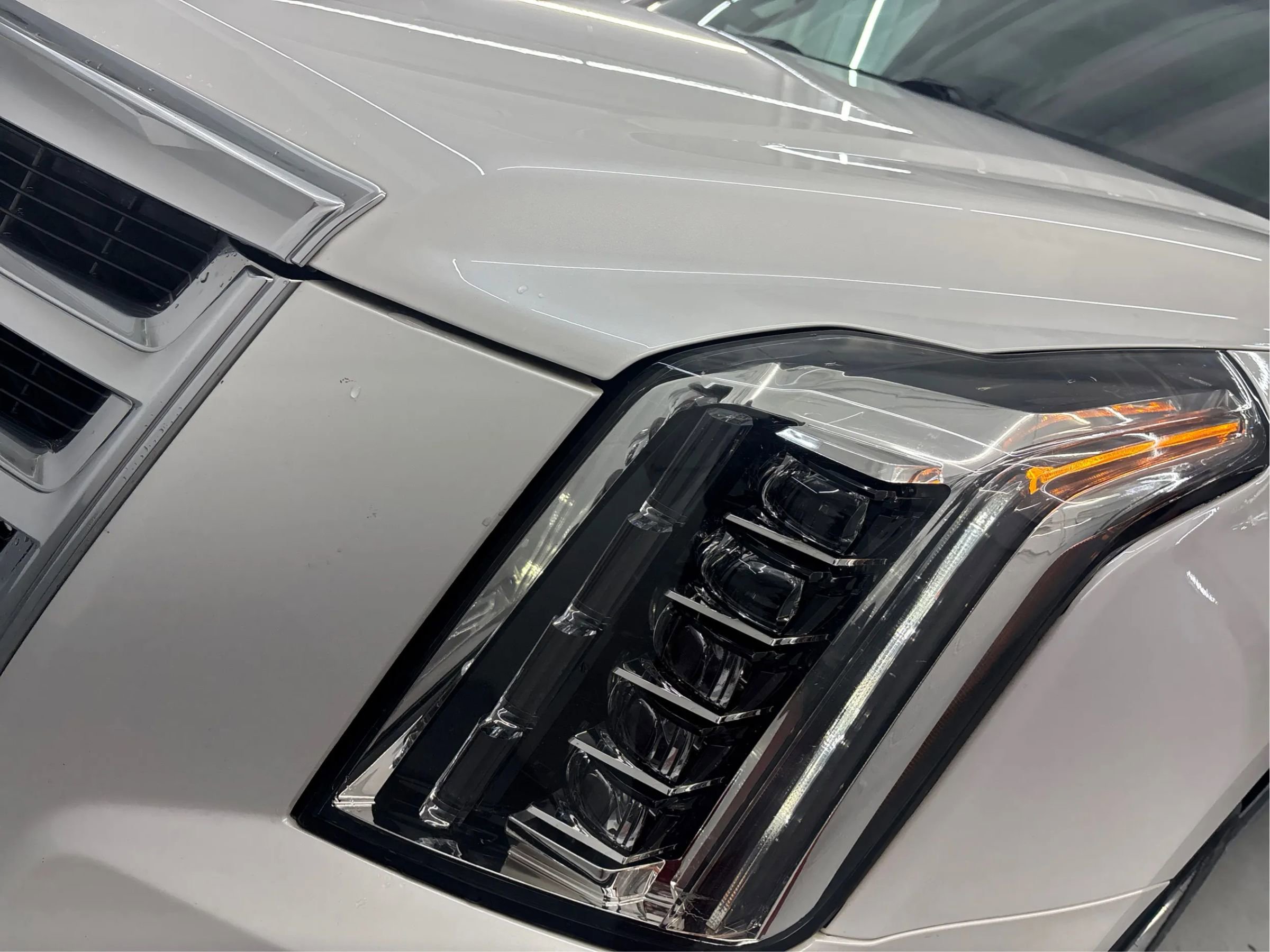 Used 2020 Cadillac Escalade Luxury image 34