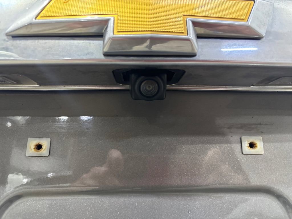 Used 2018 Chevrolet Traverse LT image 16