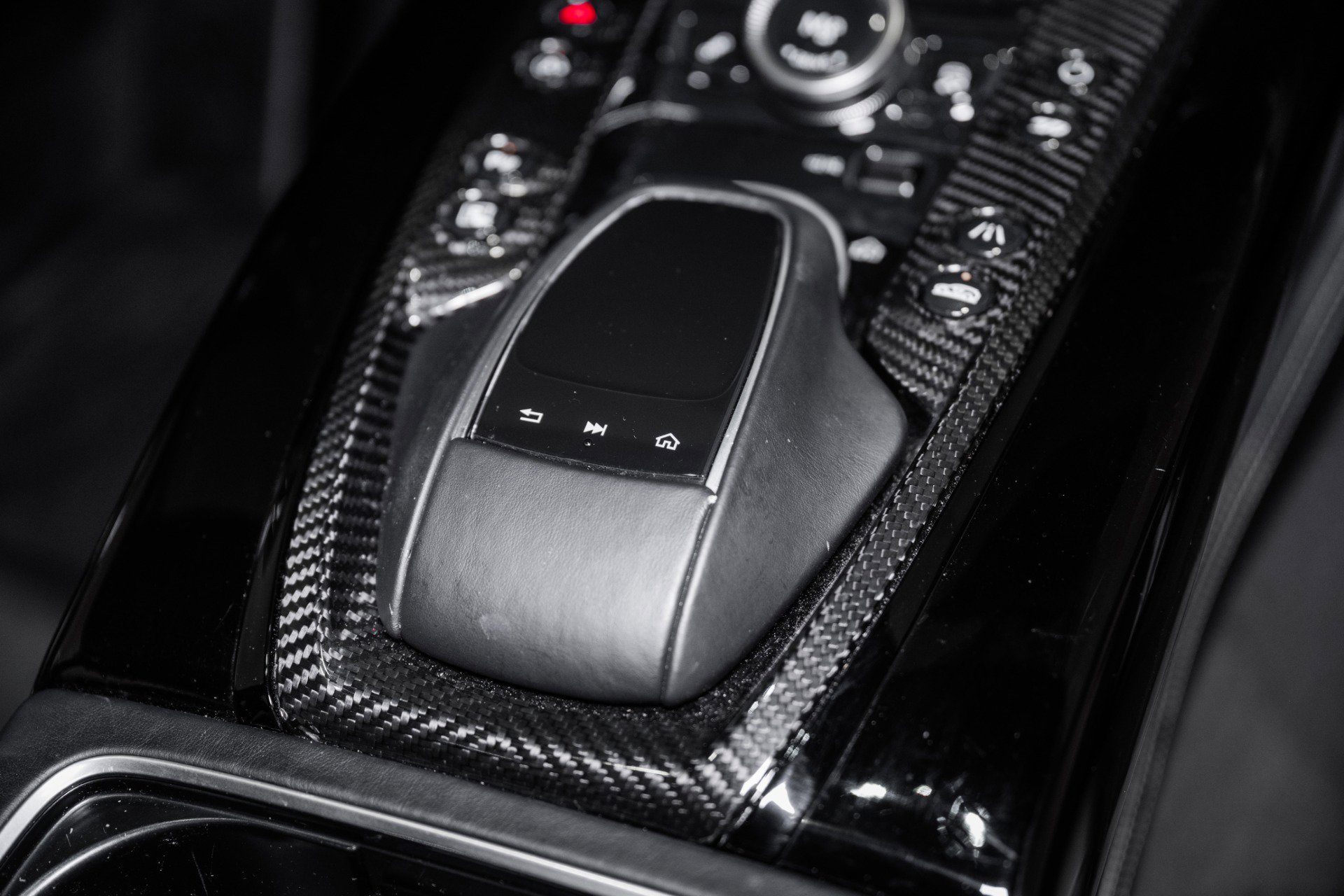 Used 2023 Aston Martin DBX 707 image 43