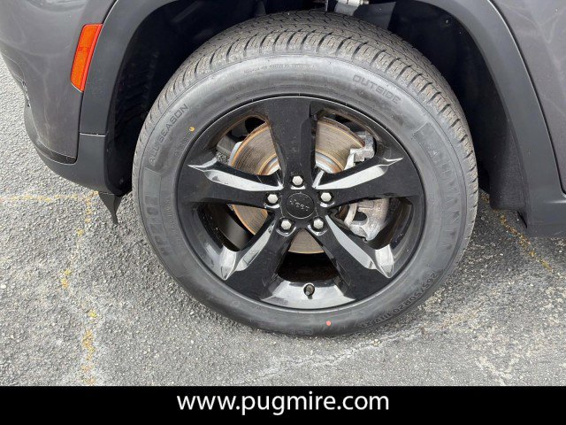 Used 2021 Jeep Grand Cherokee L Laredo AWD/4WD image 11