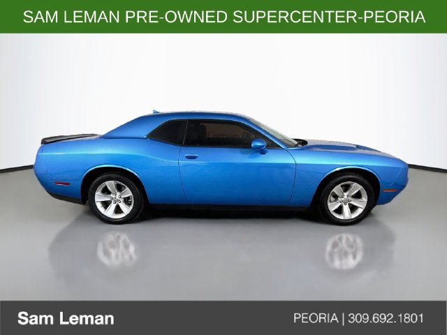 Used 2023 Dodge Challenger SXT RWD image 8