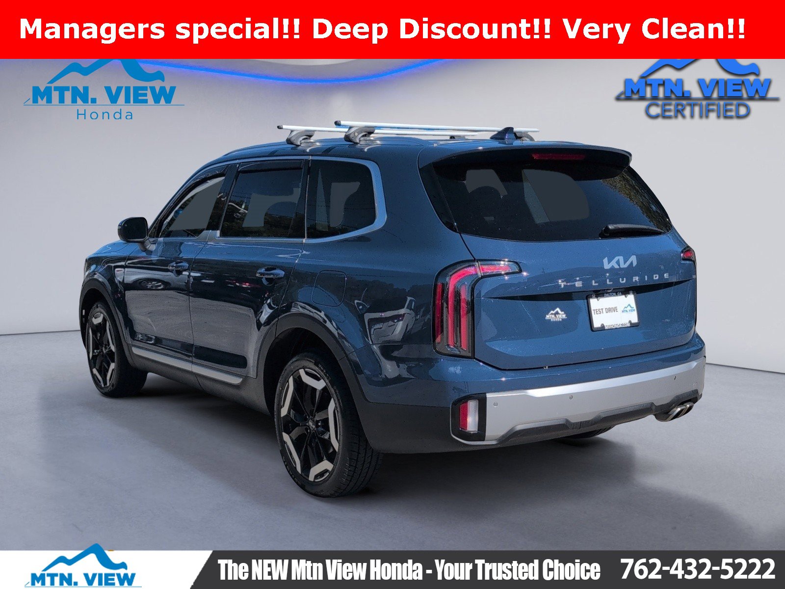 Used 2023 Kia Telluride EX w/ EX Captain's Chair Package image 5