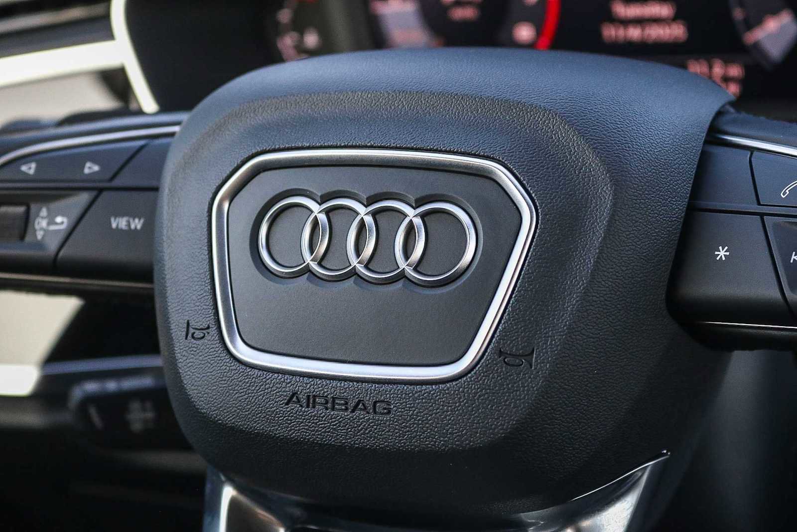 Used 2025 Audi Q3 2.0T Premium w/ Convenience Plus Package AWD/4WD image 23