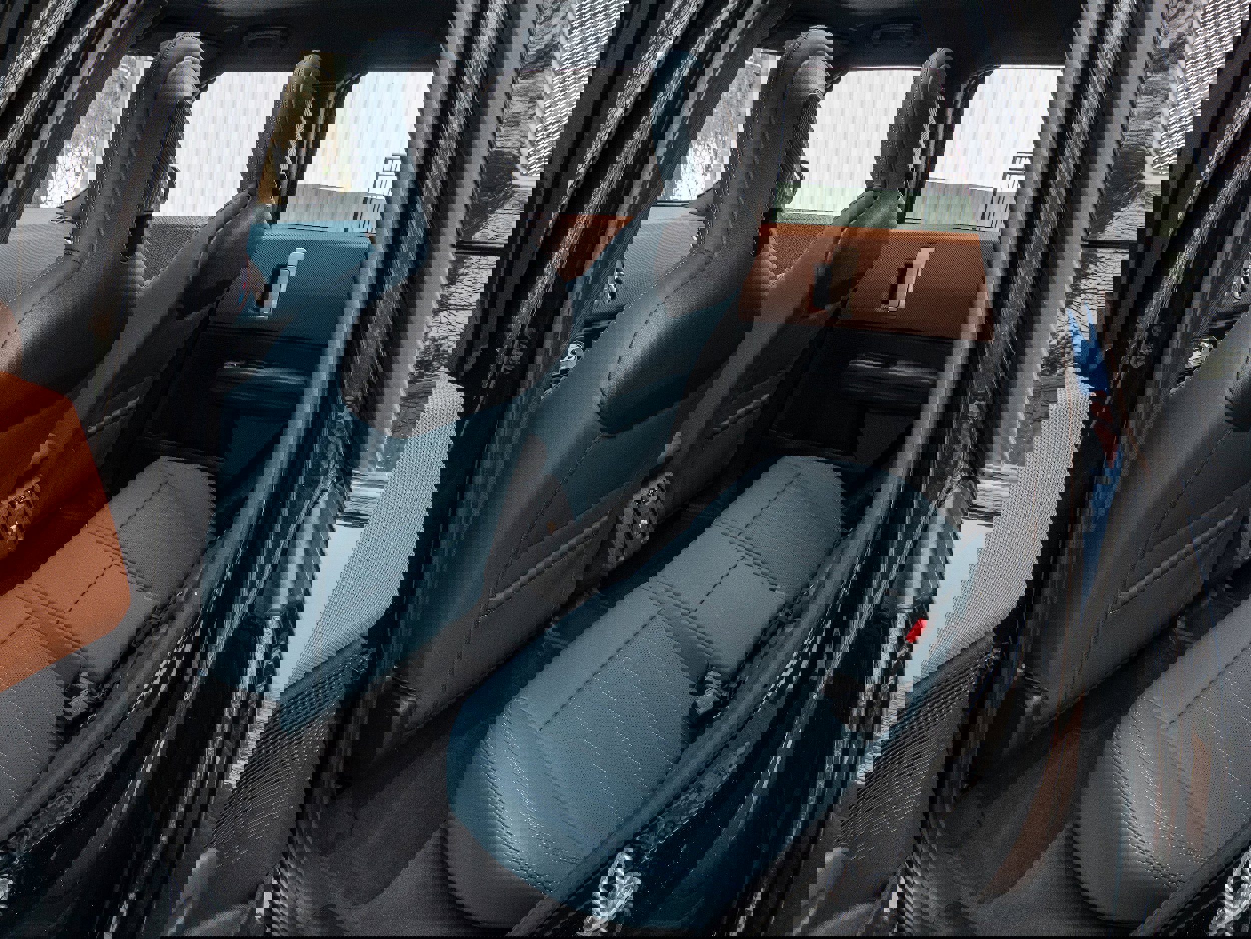 Used 2025 MINI Cooper Countryman S w/ Comfort Package Max image 38