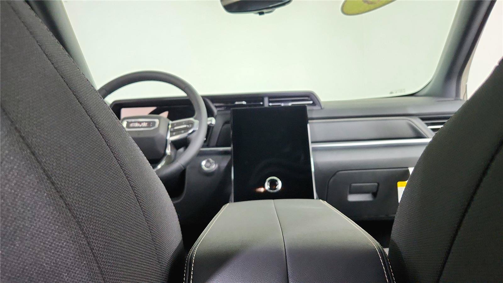 Used 2026 GMC Terrain Elevation w/ Technology Package II FWD image 13