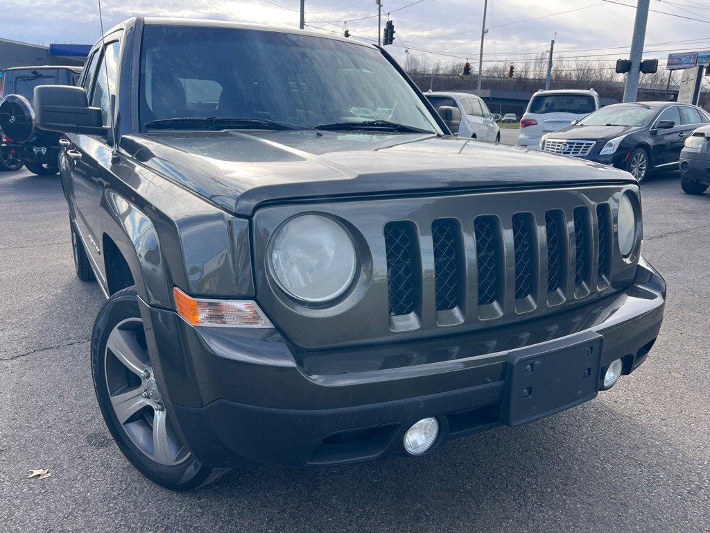 Used 2016 Jeep Patriot 4WD image 3