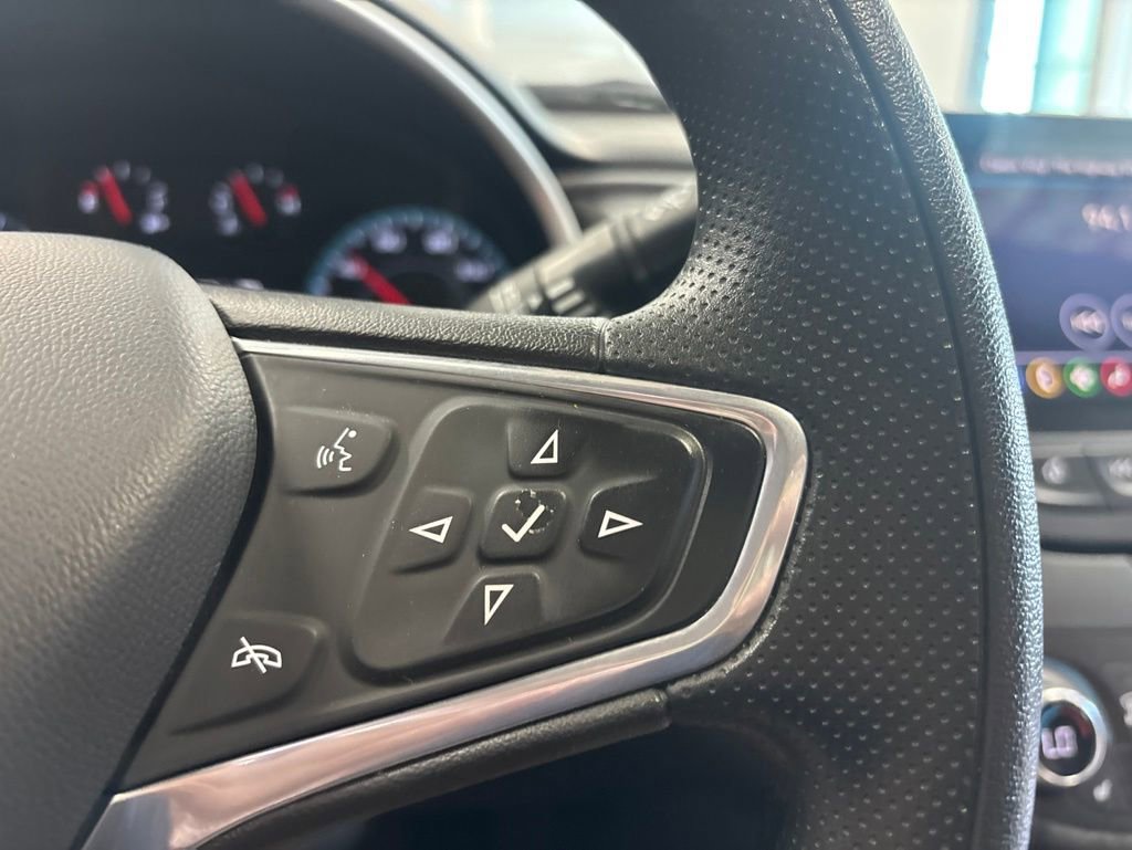 Used 2023 Chevrolet Malibu LT FWD image 16