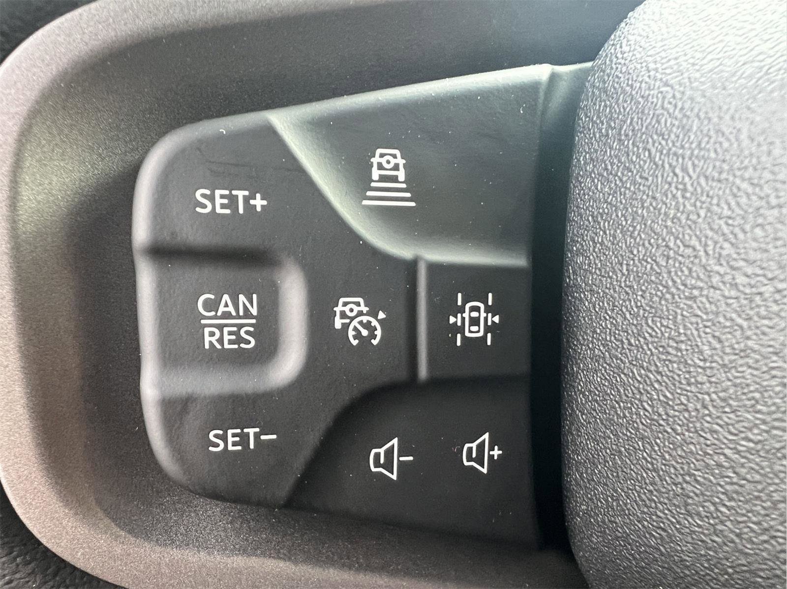 New 2025 Ford Bronco Badlands image 55