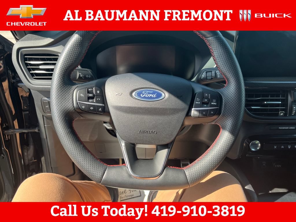 Used 2023 Ford Escape ST-Line w/ Tech Pack #1 FWD image 13
