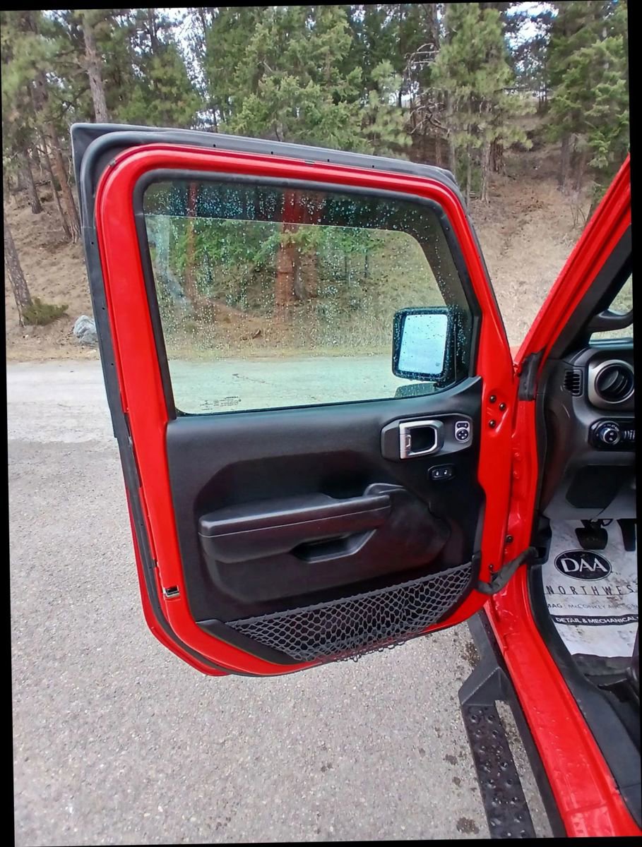 Used 2020 Jeep Gladiator Sport w/ Quick Order Package 24S AWD/4WD image 7