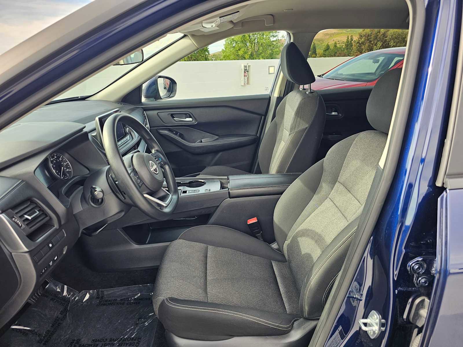 Used 2024 Nissan Rogue SV image 20