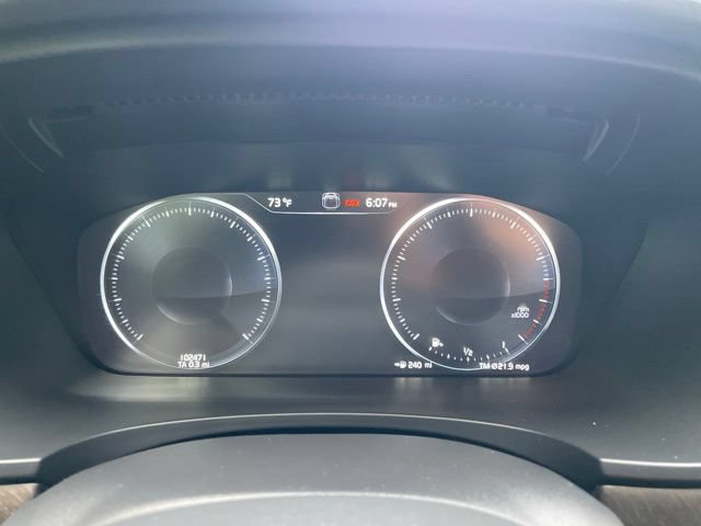 Used 2018 Volvo V90 T6 Cross Country w/ Convenience Package AWD/4WD image 17