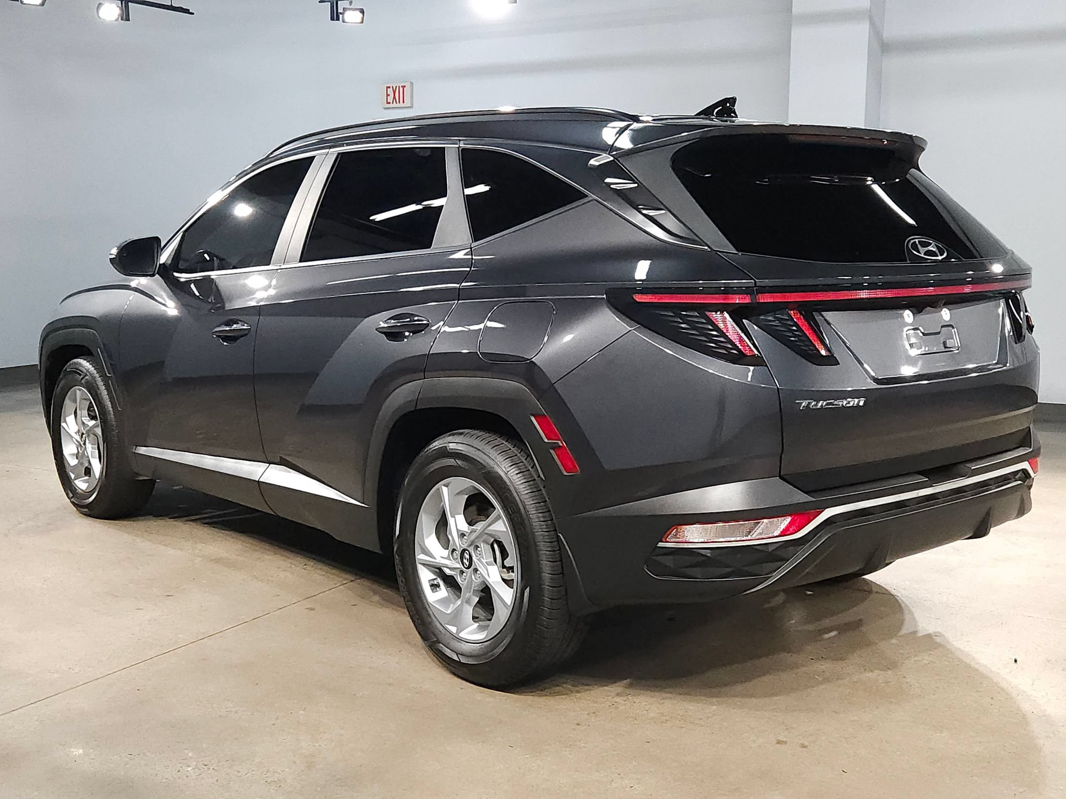 Used 2023 Hyundai Tucson SEL FWD image 5