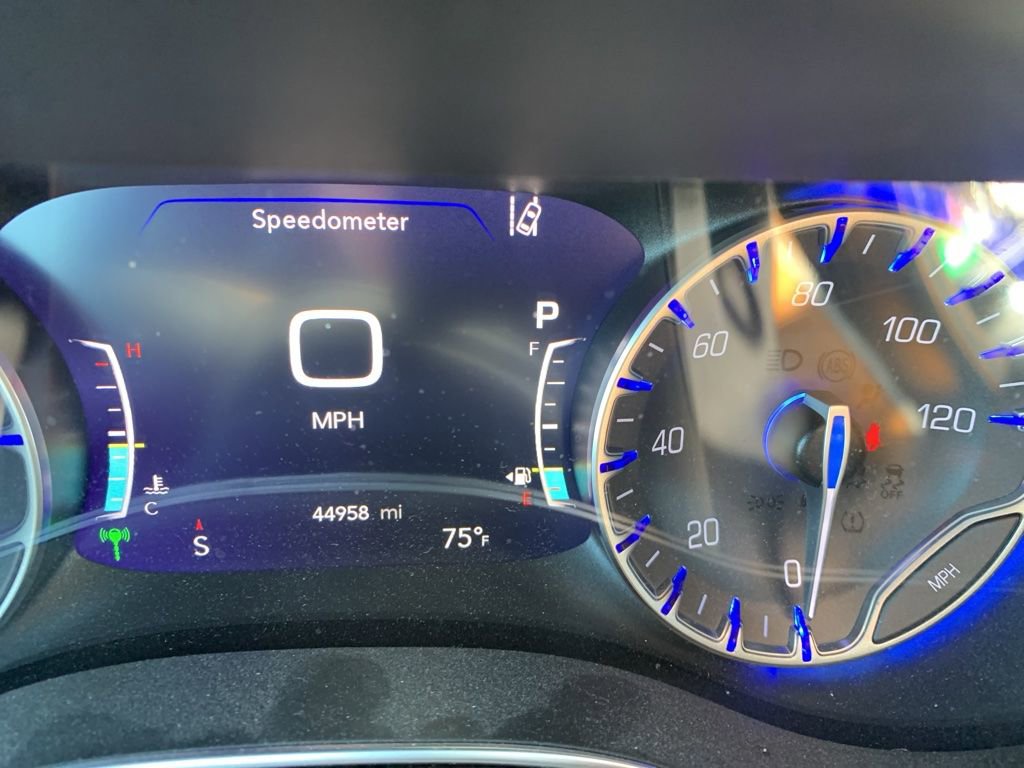 Used 2022 Chrysler Pacifica Pinnacle image 27