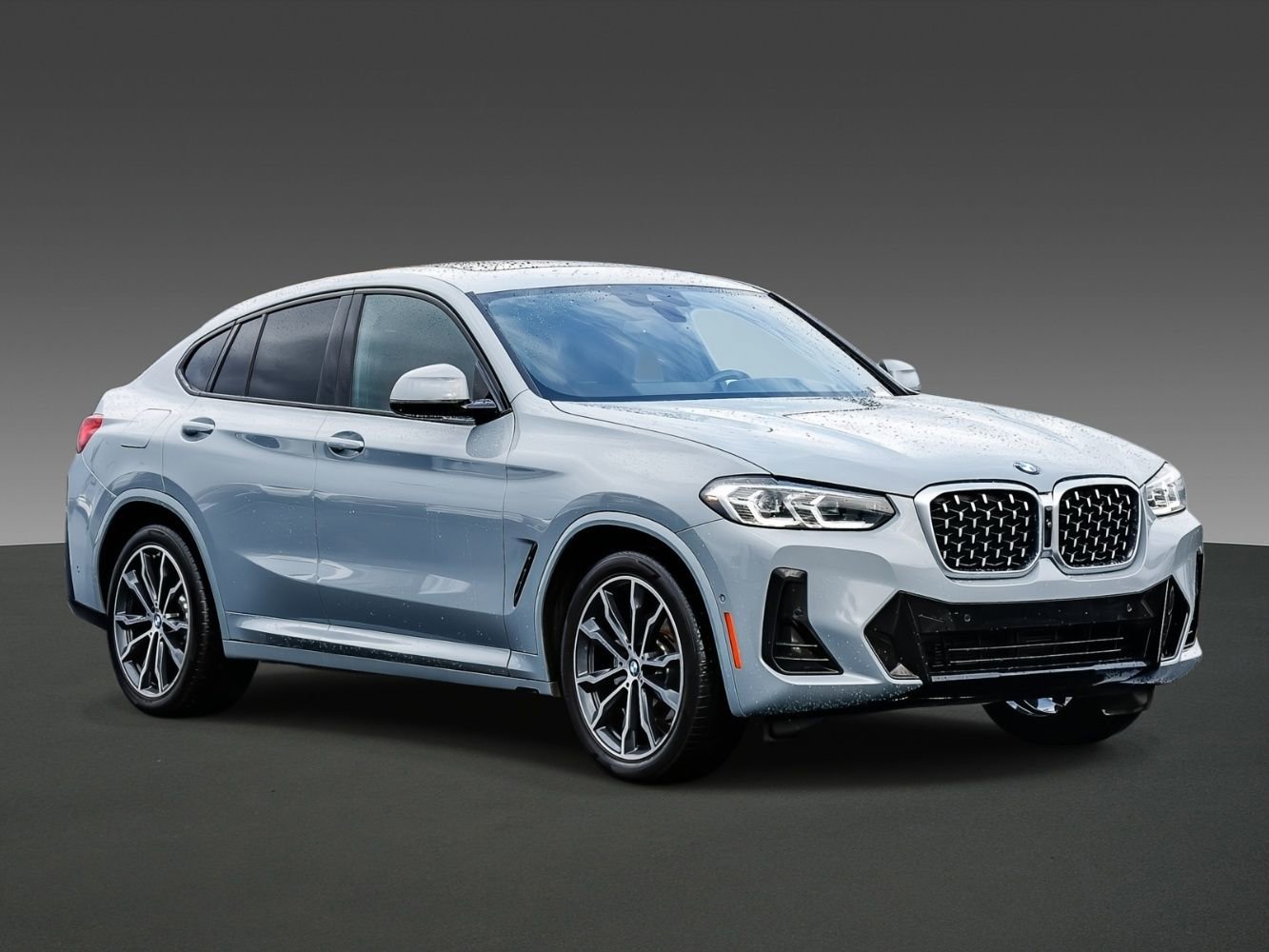 Used 2022 BMW X4 xDrive30i w/ M Sport Package 2 image 5