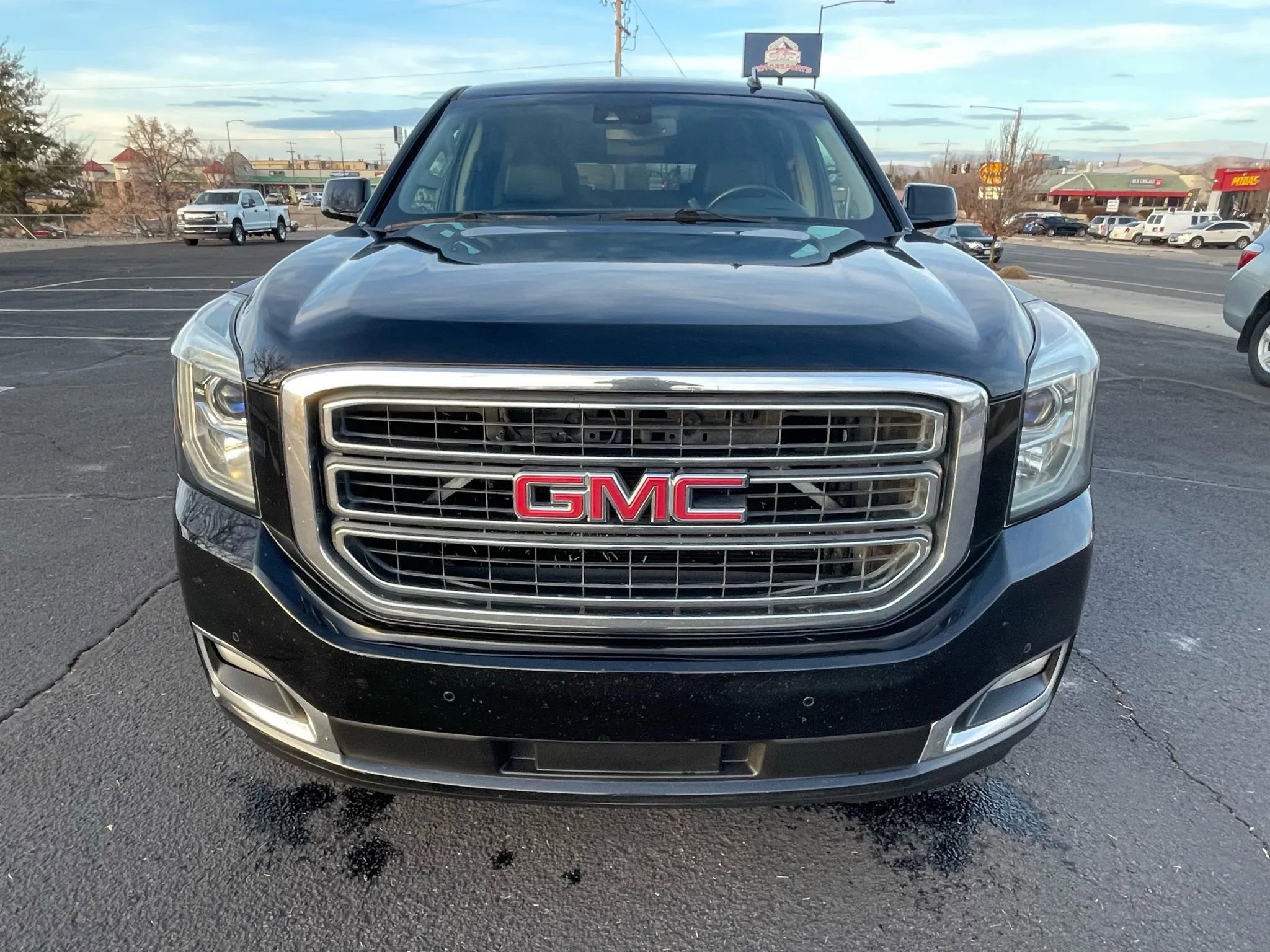 Used 2015 GMC Yukon XL SLT w/ Open Road Package image 3