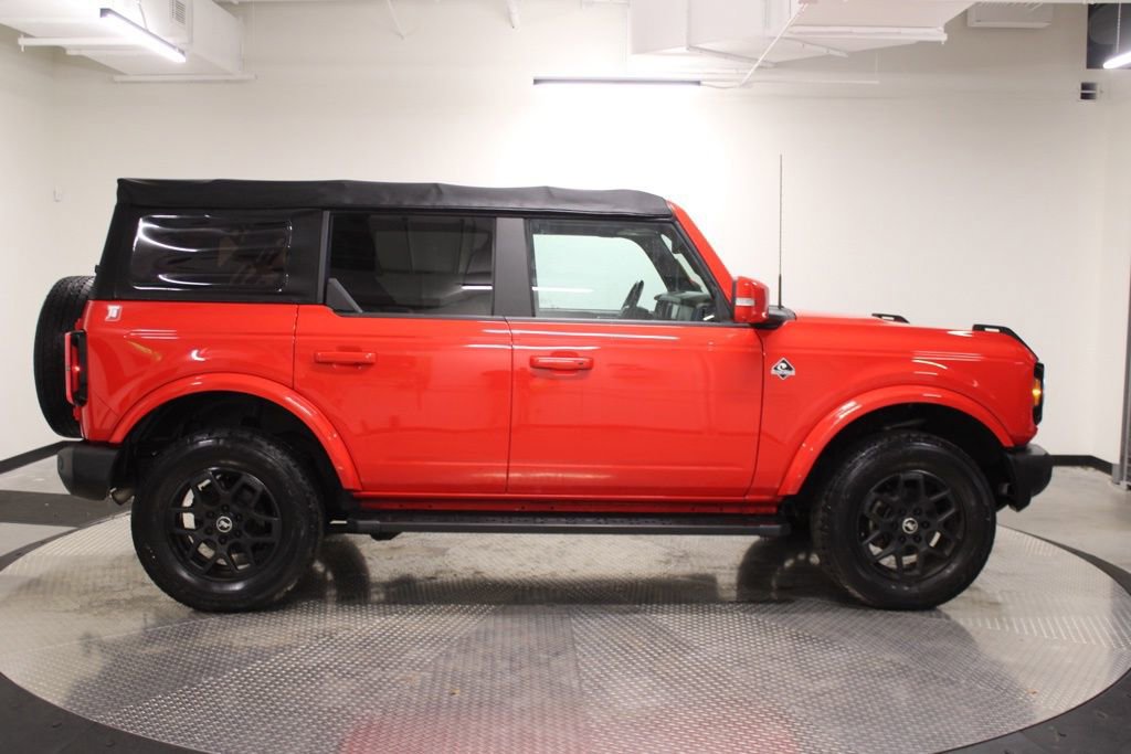 Used 2022 Ford Bronco Outer Banks image 13