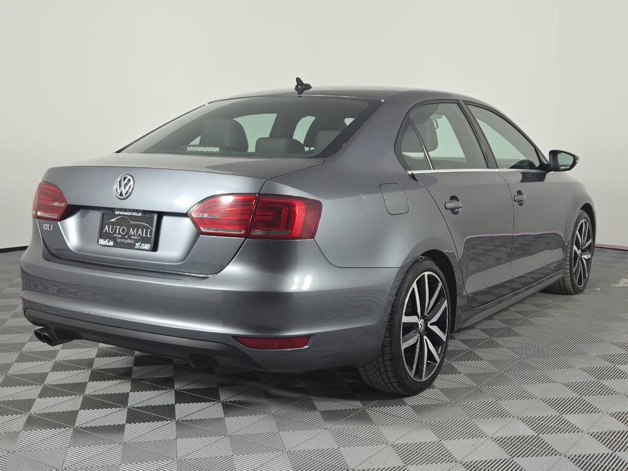 Used 2014 Volkswagen Jetta GLI FWD image 7