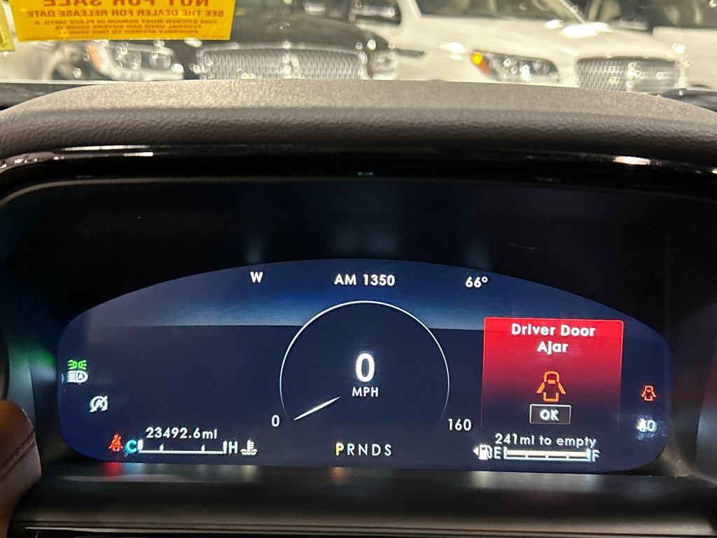 Certified 2022 Lincoln Nautilus Reserve AWD/4WD image 15