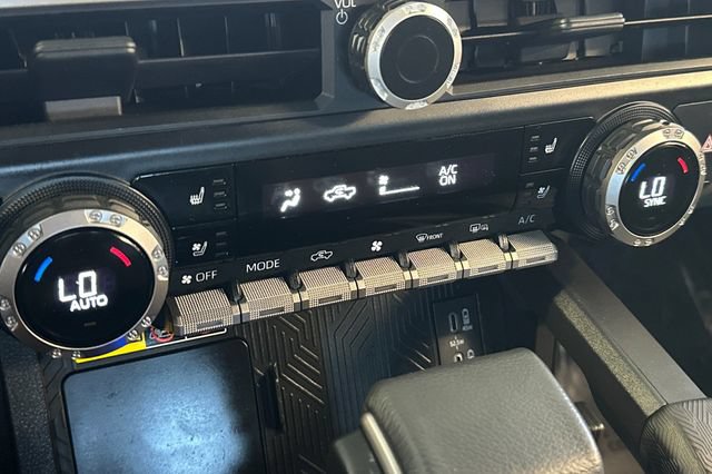 Used 2024 Toyota Tacoma 4x4 Double Cab Hybrid image 22