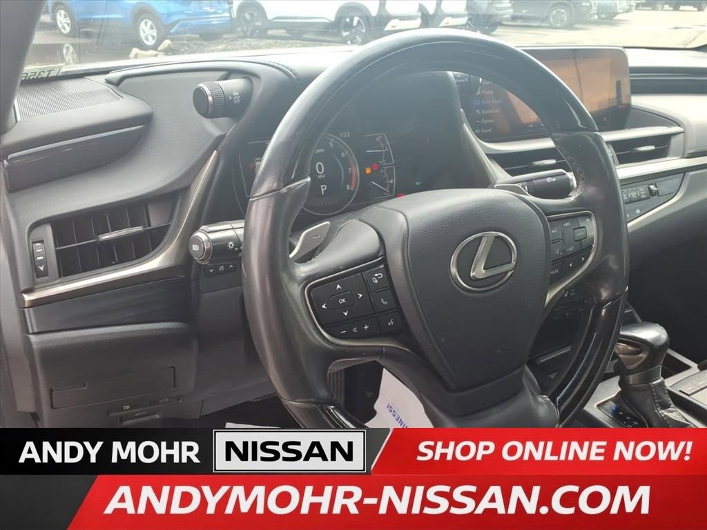 Used 2020 Lexus ES 350 350 w/ Premium Package image 16